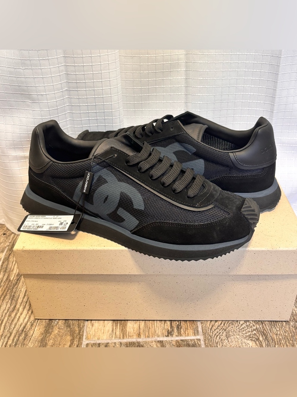 Dolce and Gabbana DG Logo Low Top Sneaker Black Nero Italy Round Toe Mens 14